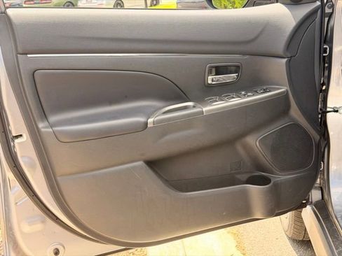 Used 2023 Mitsubishi Outlander Sport LE AWD/4WD image 21
