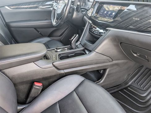Used 2023 Cadillac XT6 Premium Luxury image 23