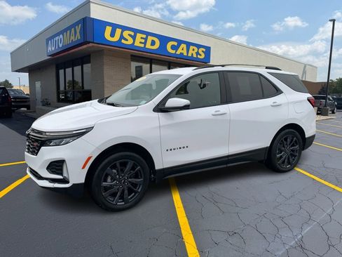 Used 2024 Chevrolet Equinox RS image 1
