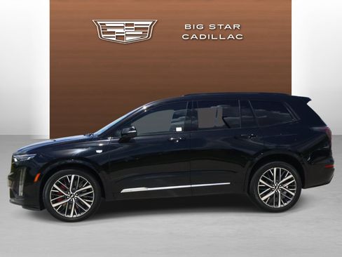 Used 2023 Cadillac XT6 Sport w/ Platinum Package AWD/4WD image 2