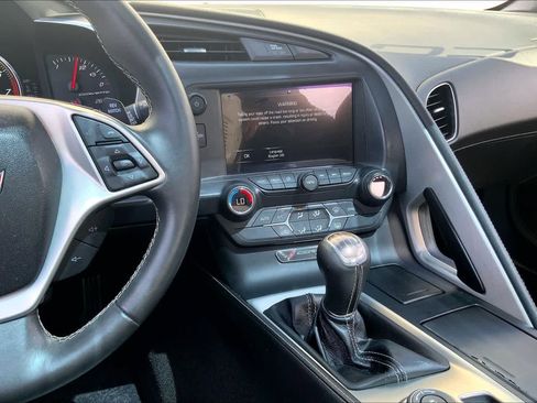 Used 2015 Chevrolet Corvette Stingray Coupe RWD image 14