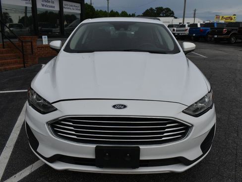 Used 2020 Ford Fusion SE FWD image 3