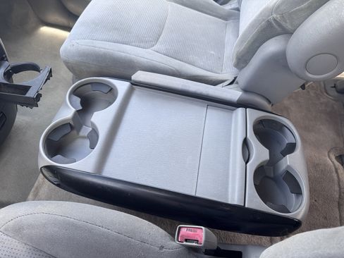 Used 2004 Toyota Sienna CE FWD image 26