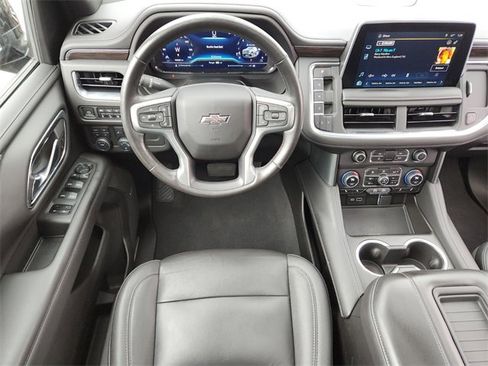 Used 2023 Chevrolet Tahoe Z71 w/ Luxury Package image 13