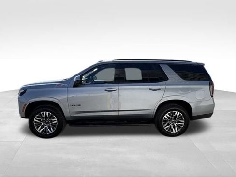 Used 2025 Chevrolet Tahoe Z71 AWD/4WD image 12