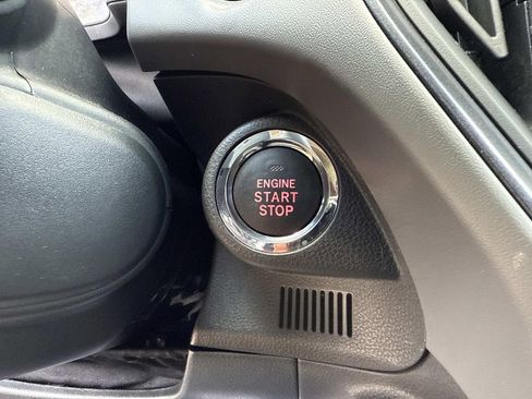 Used 2024 Subaru Crosstrek 2.5i Limited w/ Crosstrek Mirror Package image 33