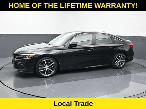 Used 2024 Honda Civic Touring image 3