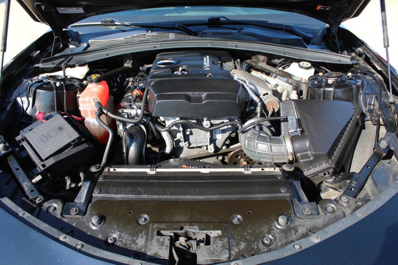 Used 2020 Chevrolet Camaro LT RWD image 25