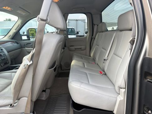 Used 2008 GMC Sierra 3500 SLT w/ EZ-Lift Tailgate Package RWD image 22