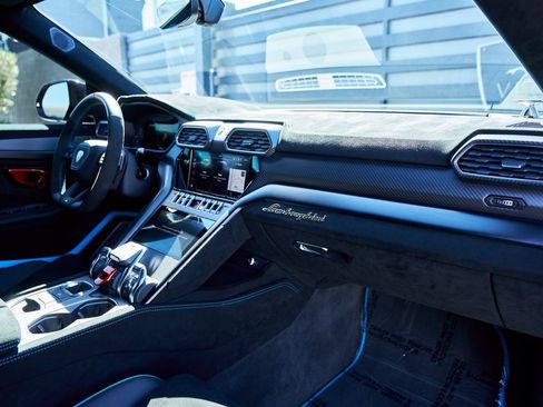 Used 2024 Lamborghini Urus Performante image 50