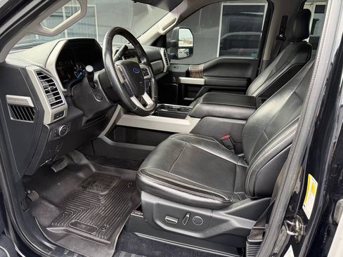 Used 2018 Ford F250 XLT w/ XLT Value Package AWD/4WD image 13