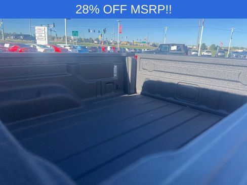 New 2025 Jeep Gladiator Sport image 8