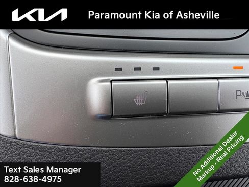 New 2026 Kia Carnival FWD image 15