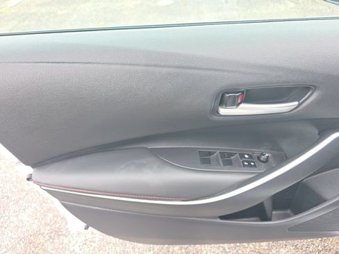 Used 2025 Toyota Corolla SE FWD image 14