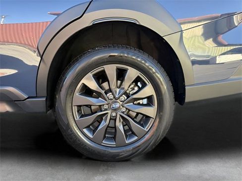 Certified 2025 Subaru Outback Onyx Edition image 9