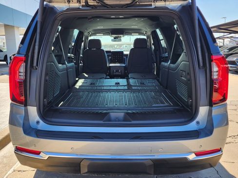 New 2026 GMC Yukon XL Elevation image 55