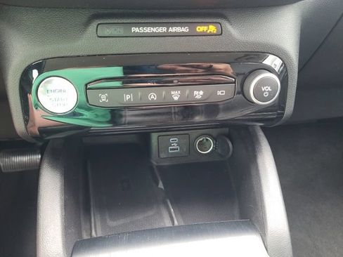 Used 2023 Ford Escape Platinum AWD/4WD image 12