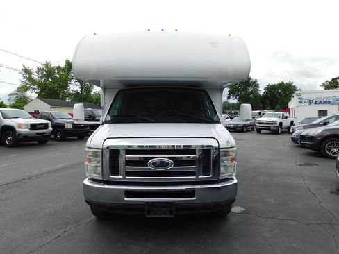 Used 2013 Ford E-350 and Econoline 350 Super Duty Wagon w/ Motorhome Prep Pkg RWD image 22