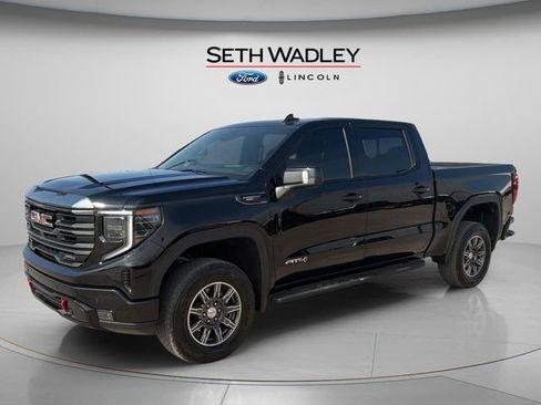 Used 2024 GMC Sierra 1500 AT4 w/ Technology Package image 3
