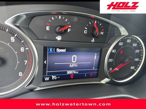 Certified 2023 GMC Acadia SLE w/ Driver Convenience Package AWD/4WD image 10