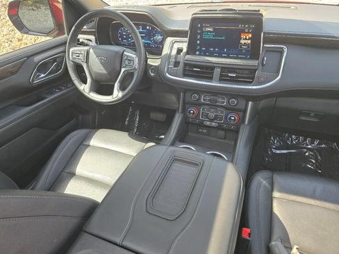 Used 2023 Chevrolet Suburban Z71 w/ Luxury Package AWD/4WD image 36