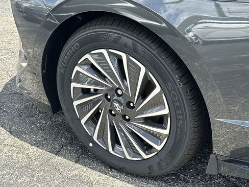 New 2025 Hyundai Sonata SEL FWD image 11