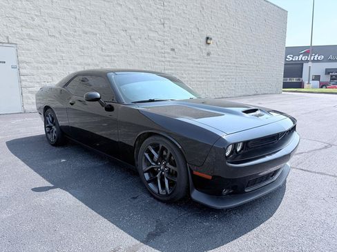 Used 2022 Dodge Challenger GT w/ Plus Package RWD image 7