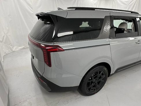 New 2026 Kia Carnival SX Prestige FWD image 3