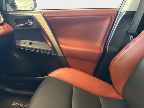 Used 2013 Toyota RAV4 Limited image 23