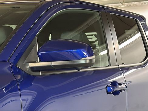 Used 2025 Toyota Tacoma TRD Sport image 5