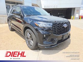 New 2026 Ford Explorer ST-Line w/ ST-Line Street Pack AWD/4WD video 1