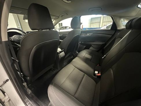 Used 2021 Kia Forte LXS FWD image 16