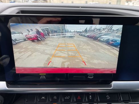 Used 2024 Chevrolet Silverado 1500 RST w/ Z71 Off-Road Package image 13