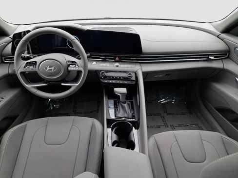 New 2025 Hyundai Elantra SEL w/ Cargo Package image 21