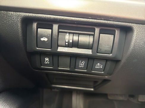 Used 2019 Subaru Legacy 2.5i Premium AWD/4WD image 16
