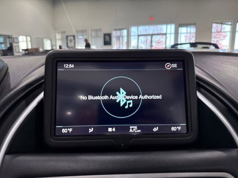 Used 2019 Aston Martin DB11 Volante image 82