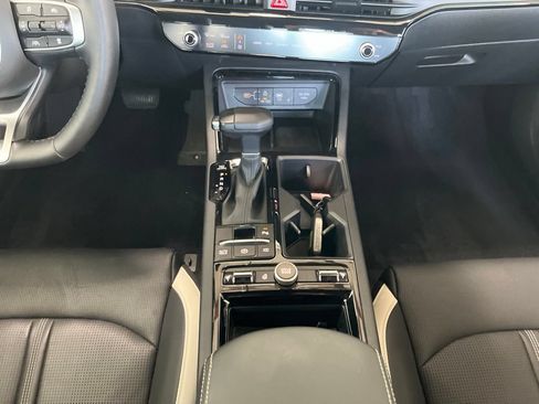 Used 2025 Kia K5 GT-Line AWD/4WD image 10