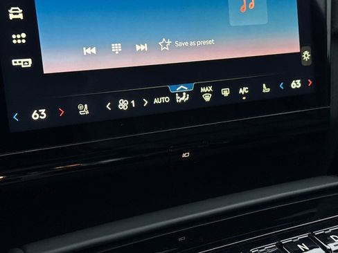 Used 2025 Lincoln Navigator L Black Label image 20