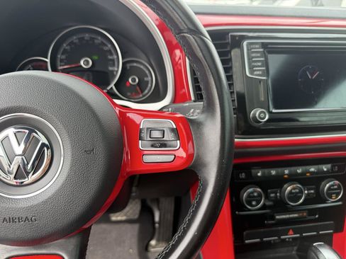 Used 2019 Volkswagen Beetle 2.0T SE FWD image 15