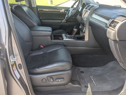Used 2018 Lexus GX 460 Premium w/ Premium Package AWD/4WD image 35
