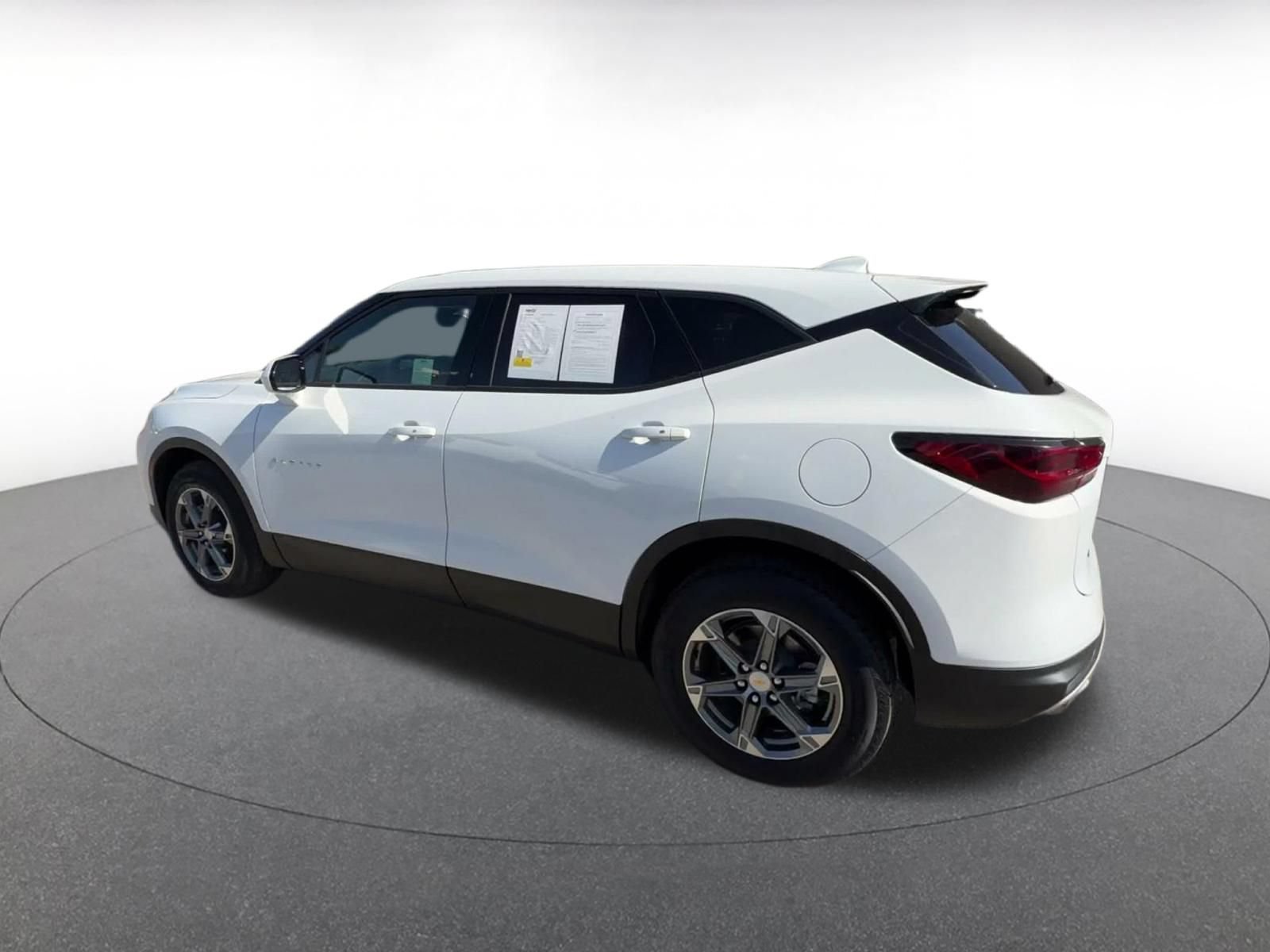 Used 2026 Chevrolet Blazer LT AWD/4WD image 9
