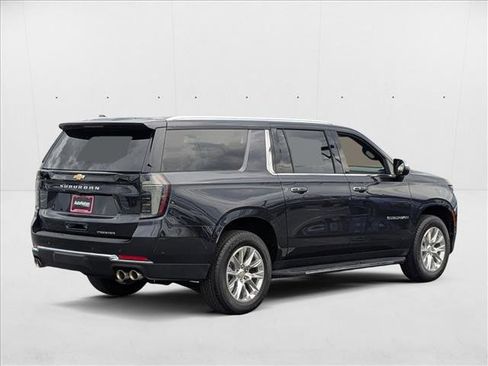 New 2025 Chevrolet Suburban Premier image 2