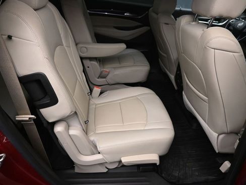 Used 2021 Buick Enclave Premium w/ Surround and Sites Package AWD/4WD image 10