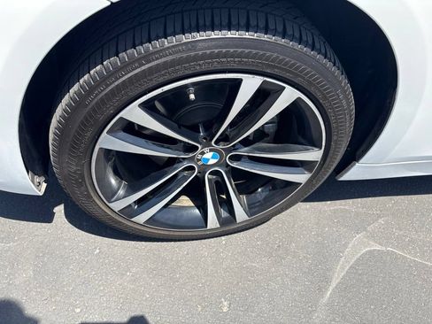 Used 2018 BMW 330i Sedan RWD image 4