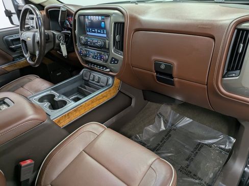 Used 2016 Chevrolet Silverado 2500 High Country w/ Duramax Plus Package image 29