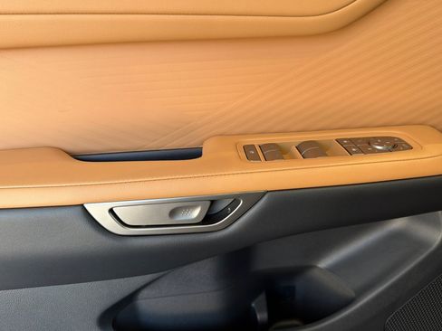 New 2026 Lexus ES 350e w/ Convenience Package FWD image 9