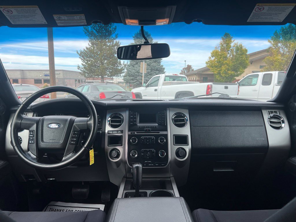 Used 2015 Ford Expedition XLT AWD/4WD image 12