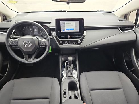 Used 2023 Toyota Corolla LE image 16