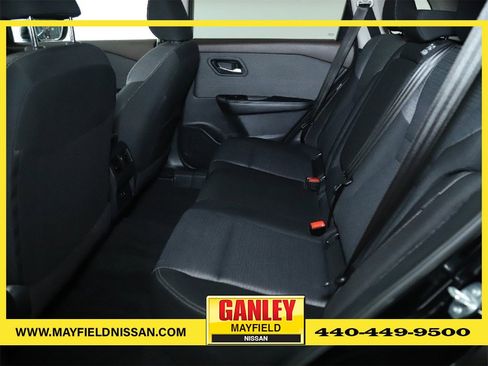 Used 2023 Nissan Rogue SV image 14