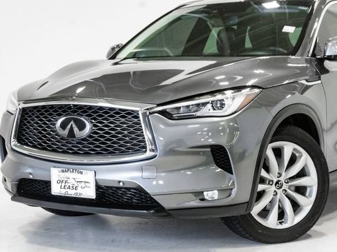 Used 2019 INFINITI QX50 Essential w/ Premium Audio Package AWD/4WD image 2